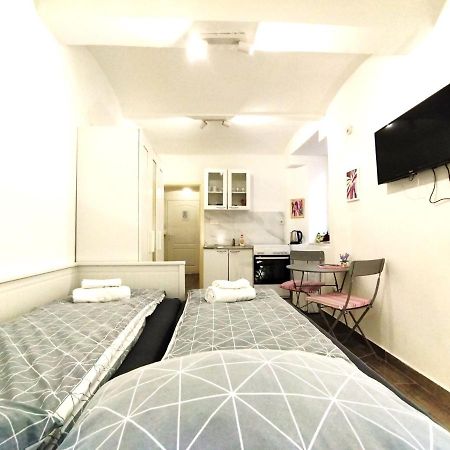 Good Vibrations Apartments Загреб Екстериор снимка