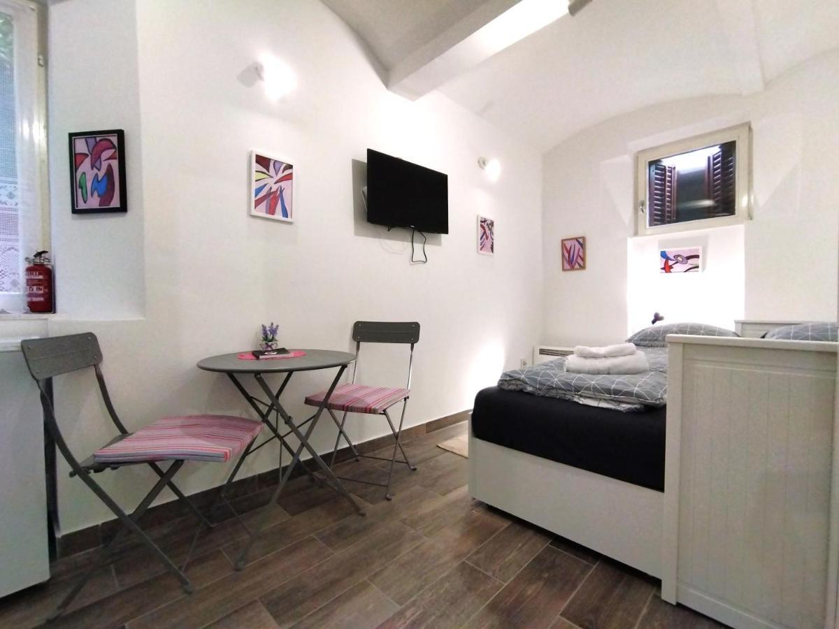 Good Vibrations Apartments Загреб Екстериор снимка